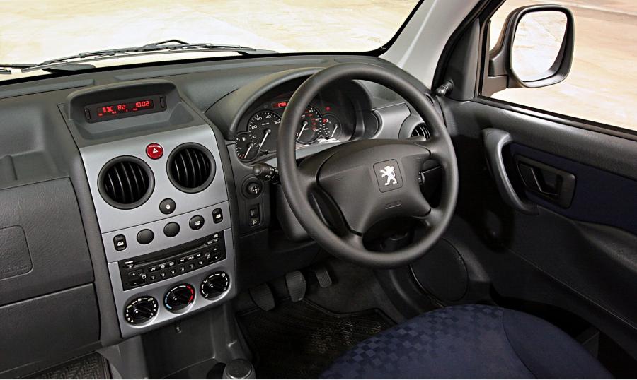  Peugeot Partner 2003 года  (фото 5 из 30)